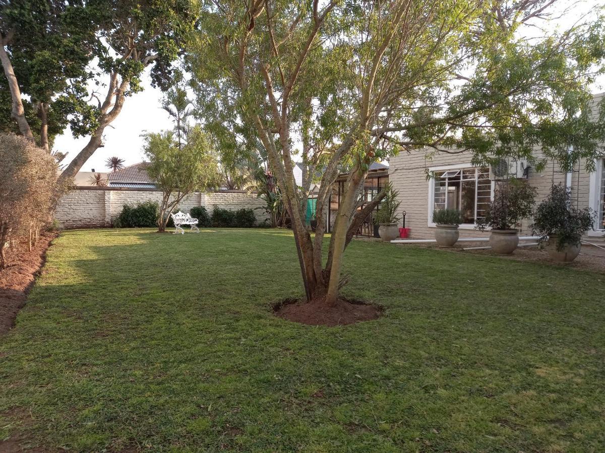 Spacious Garden Unit On Fordyce Port Elizabeth Ngoại thất bức ảnh