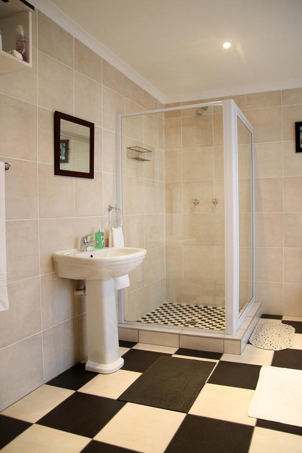Spacious Garden Unit On Fordyce Port Elizabeth Ngoại thất bức ảnh