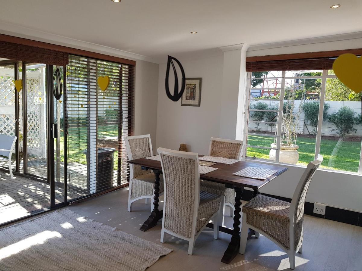 Spacious Garden Unit On Fordyce Port Elizabeth Ngoại thất bức ảnh